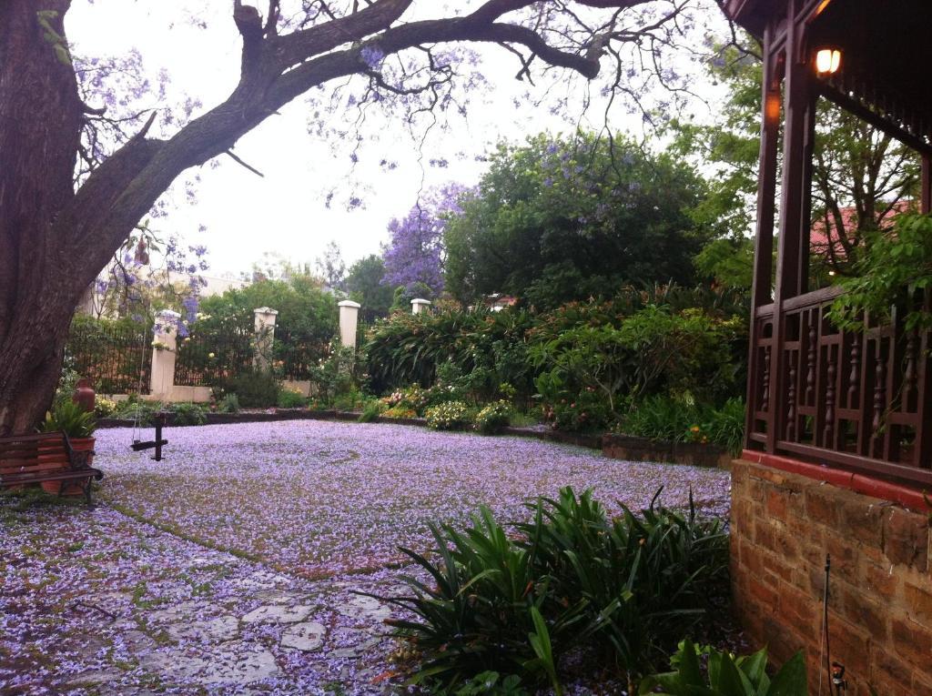Melvin Residence Guest House Pretoria-Noord Eksteriør billede